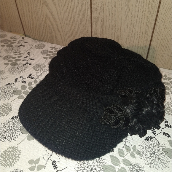 C. C Exclusives Black Knit-style Hat - Picture 5 of 8
